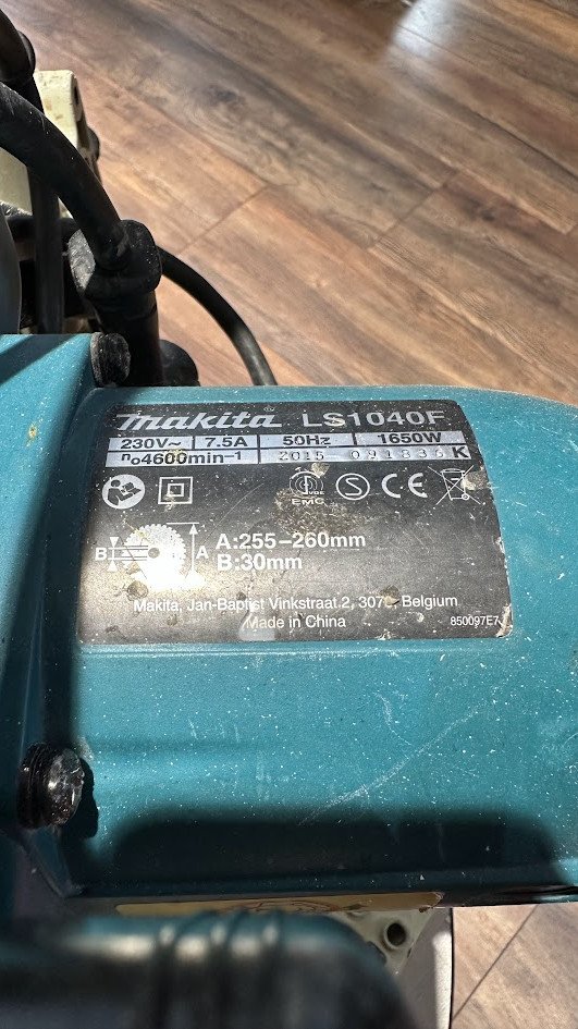 Järkamissaag Makita LS1040f 