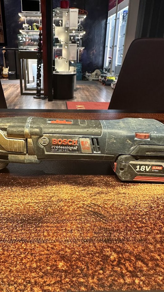 Bosch professional gop 18 v-ec + aku 4.0Ah