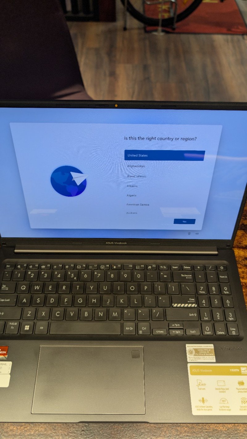 Asus Vivobook M1505YA-MA085W