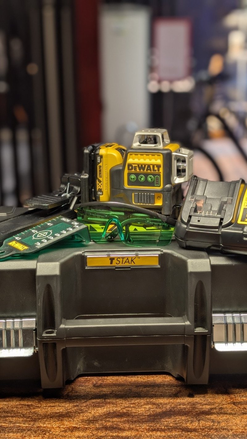 UUS! Lasernivelliir DeWalt DCE089D1R