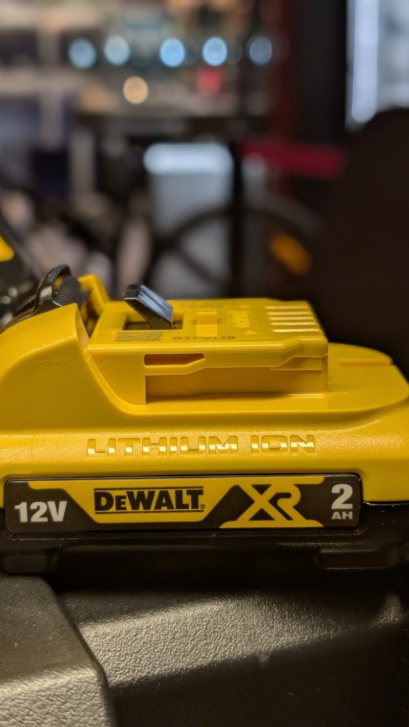 UUS! Lasernivelliir DeWalt DCE089D1R
