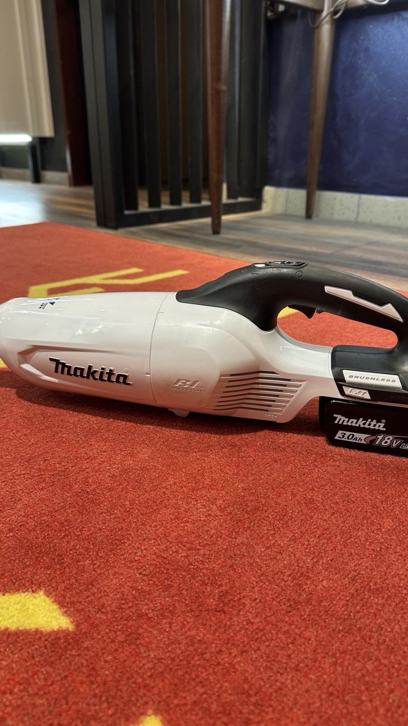 Tolmuimeja Makita DCL180SFCB