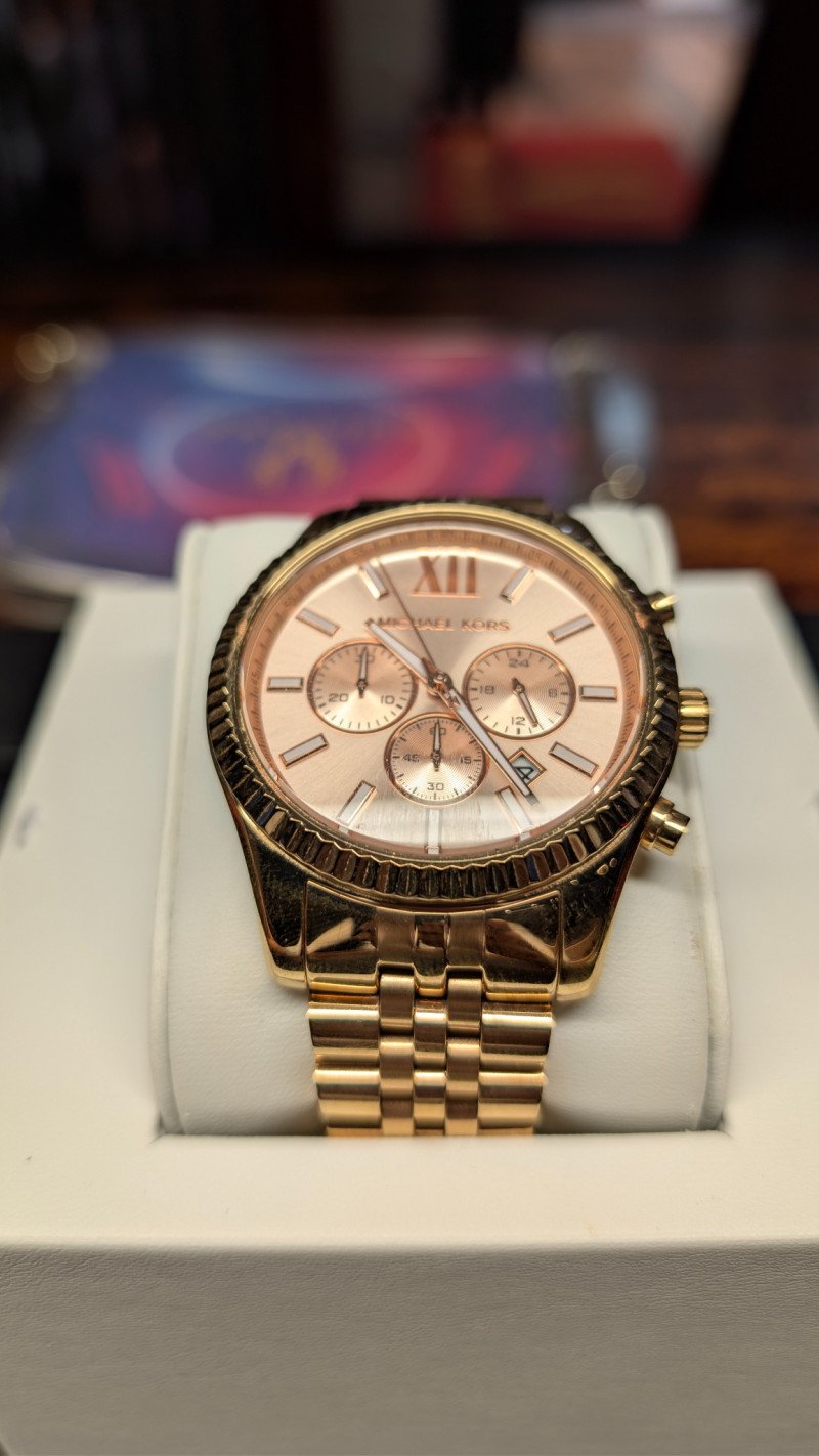 Michael Kors naistekäekell
