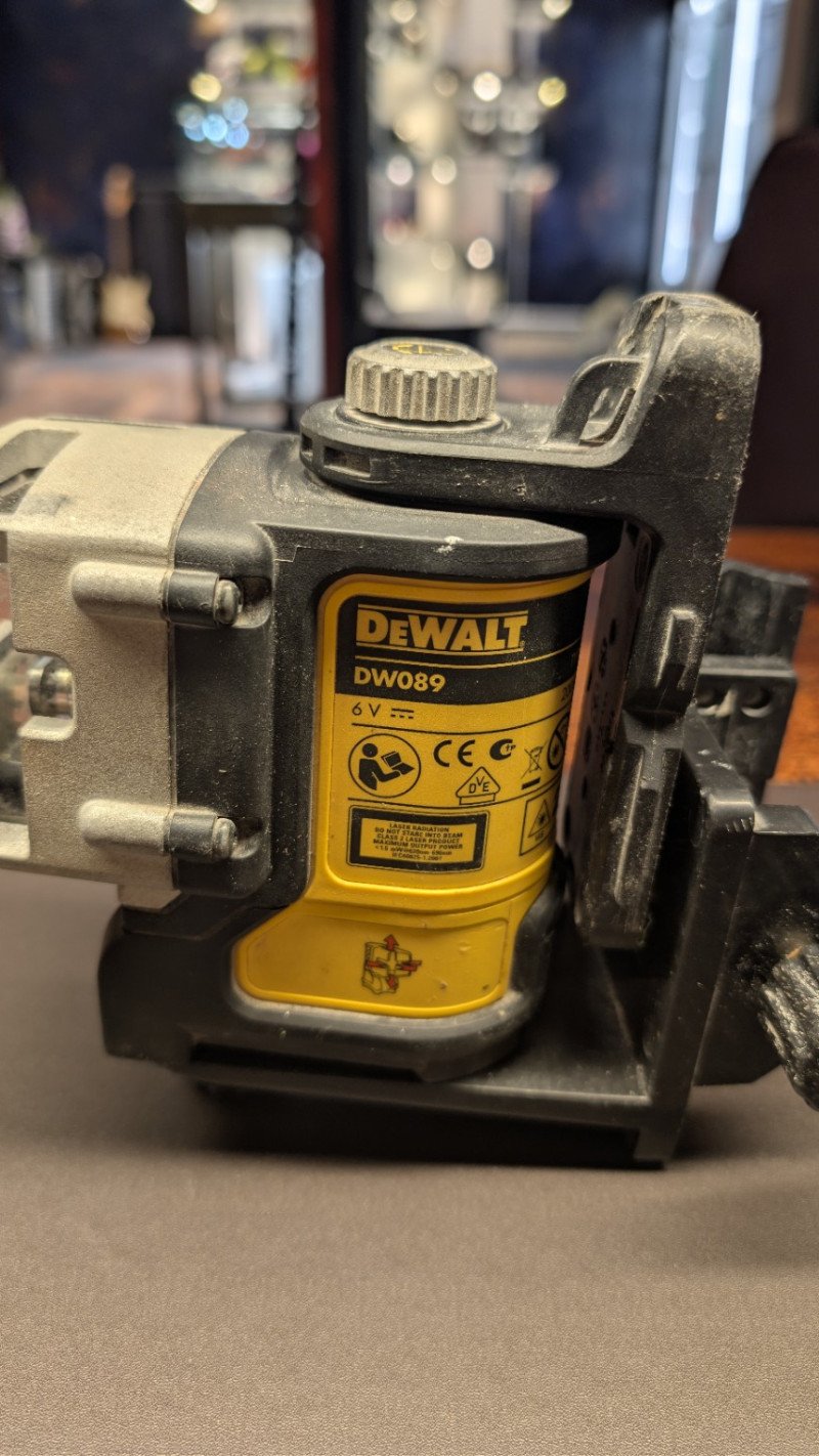 Ristjoonlaser DeWalt DW089