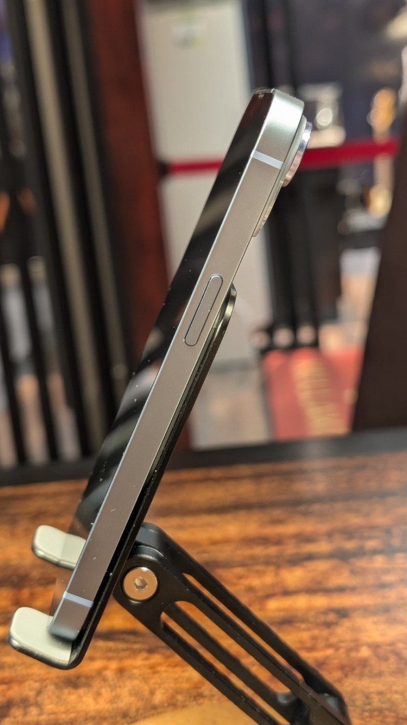 Mobiiltelefon iPhone 14