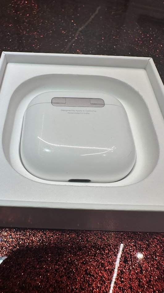 AirPods 4 SM17KL9TFYX